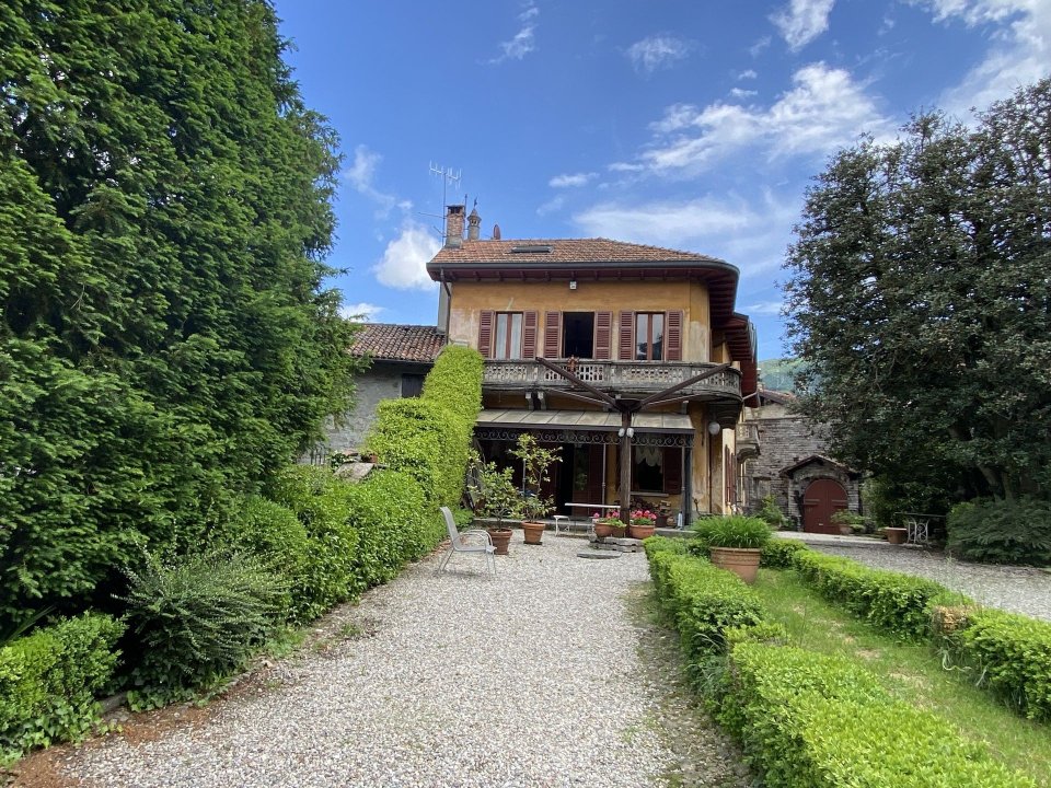 Zu verkaufen villa by the see Faggeto Lario Lombardia foto 4